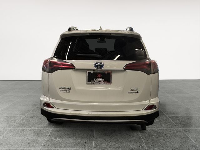 2018 Toyota RAV4 Hybrid XLE