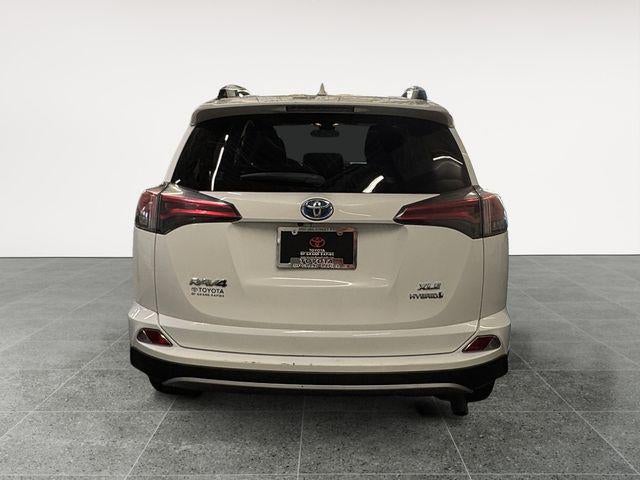 2018 Toyota RAV4 Hybrid XLE