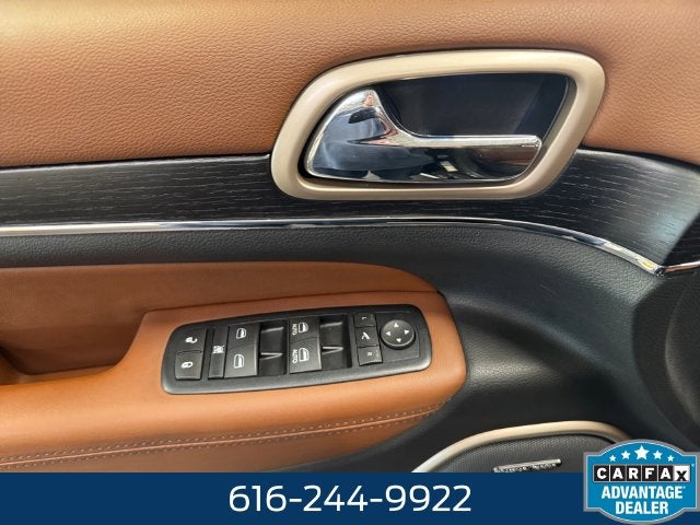 2016 Jeep Grand Cherokee Summit 3.6 Liter 4WD