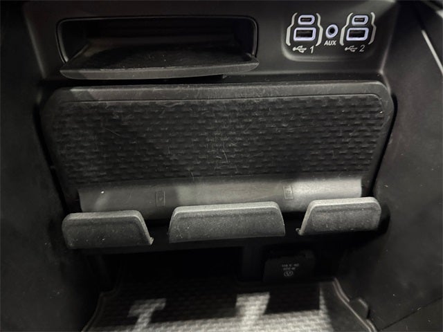 2021 RAM 1500 Big Horn/Lone Star 5.7 Liter V8 Hemi Quad Cab 4WD