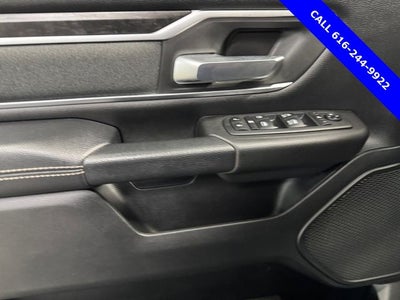 2021 RAM 1500 Big Horn/Lone Star 5.7 Liter V8 Hemi Crew Cab 4WD