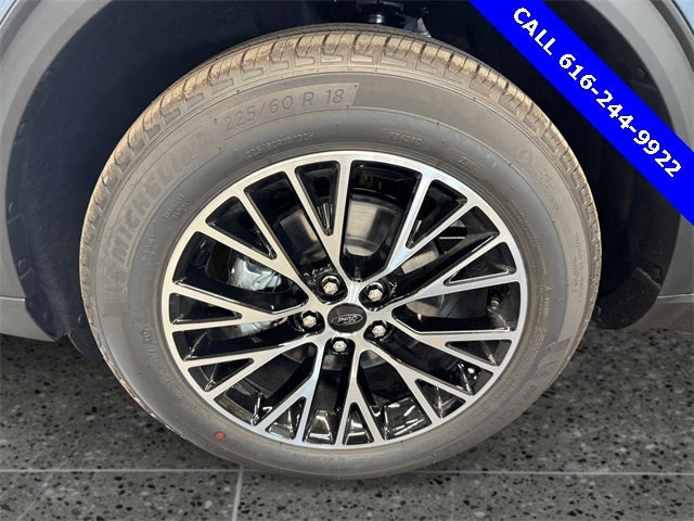 2025 Ford Escape Plug-In Hybrid Base