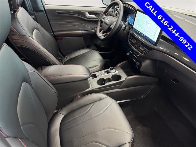 2026 Ford Escape ST-Line Elite