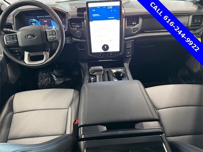 2025 Ford F-150 Lightning Lariat