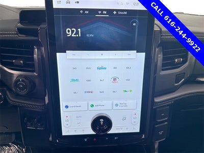 2025 Ford F-150 Lightning Platinum