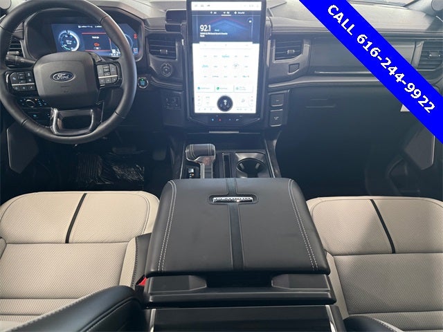 2025 Ford F-150 Lightning Platinum