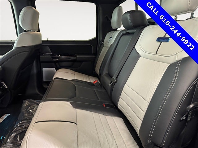 2025 Ford F-150 Lightning Platinum