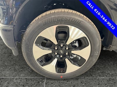 2025 Ford F-150 Lightning Platinum