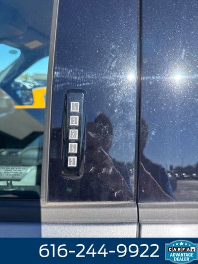 2023 Ford F-150 XLT 5.0 Liter V8 SuperCrew 4WD