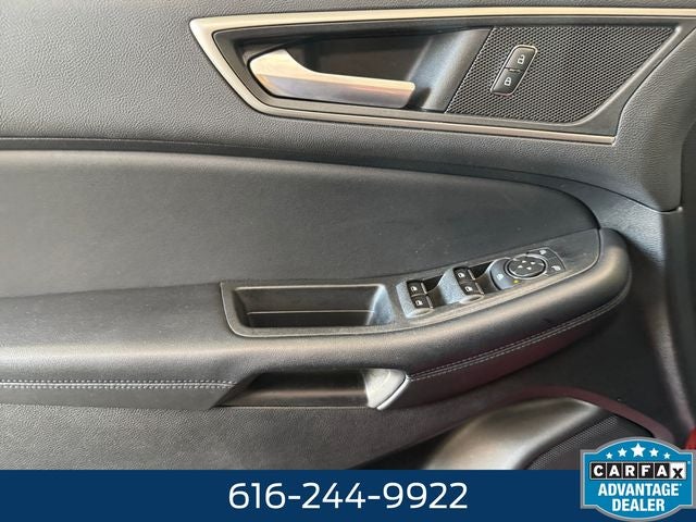 2022 Ford Edge SEL 2.0 Liter EcoBoost AWD Leather Seating