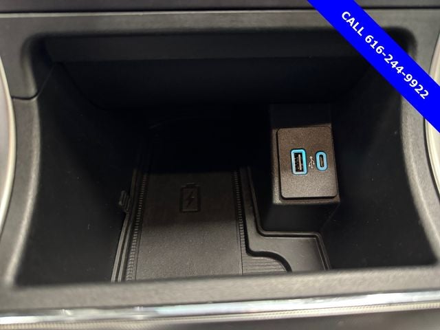 2022 Ford Edge SEL 2.0 Liter EcoBoost Turbocharged Leather Seating