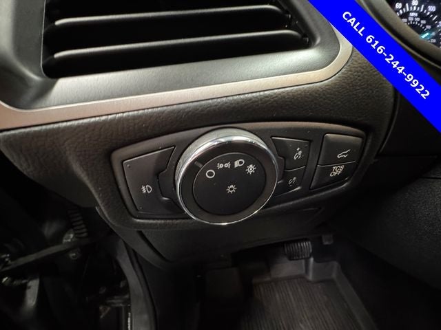 2022 Ford Edge SEL 2.0 Liter EcoBoost Turbocharged Leather Seating