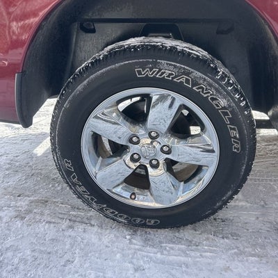 2018 RAM 1500 Big Horn 5.7 Liter V8 Hemi Crew Cab 4WD