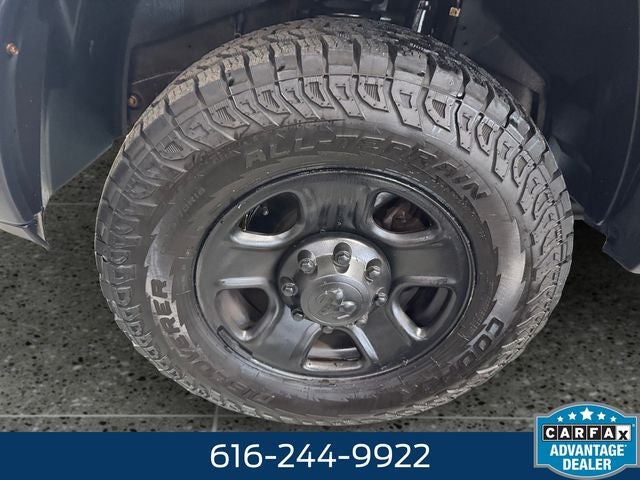 2016 RAM 2500 Tradesman 5.7 Liter V8 Hemi Crew Cab 4WD