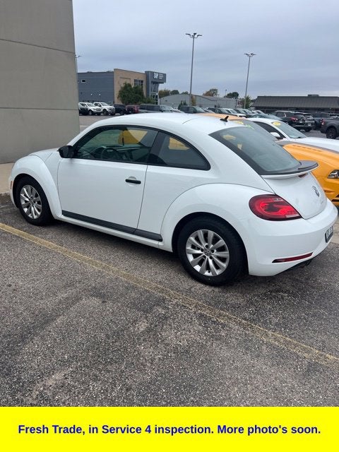 2018 Volkswagen Beetle 2.0T S 2D Hatchback Automatic
