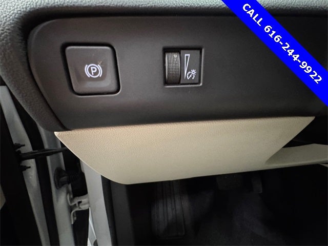 2022 Buick Enclave Essence 3.6 Liter V6 AWD 3rd Row Seating