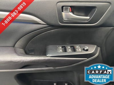 2017 Toyota Highlander SE