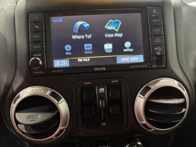 2017 Jeep Wrangler Unlimited Sahara 4x4