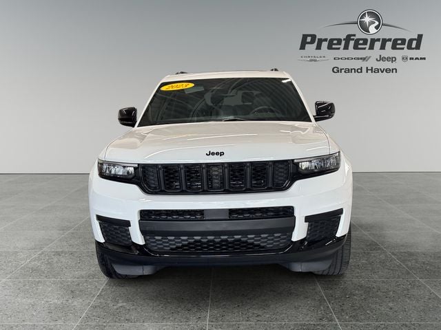2023 Jeep Grand Cherokee L Altitude 3.6 Liter V6 4WD
