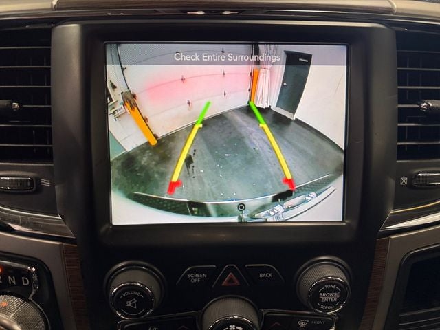 2017 RAM 1500 Laramie Quad Cab 4x4 6'4' Box