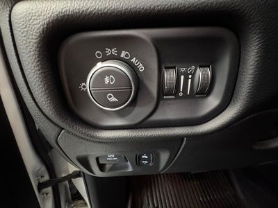 2019 RAM 1500 Big Horn/Lone Star 5.7 Liter V8 Hemi Crew Cab 4WD