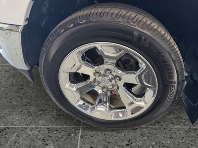 2019 RAM 1500 Big Horn/Lone Star 5.7 Liter V8 Hemi Crew Cab 4WD