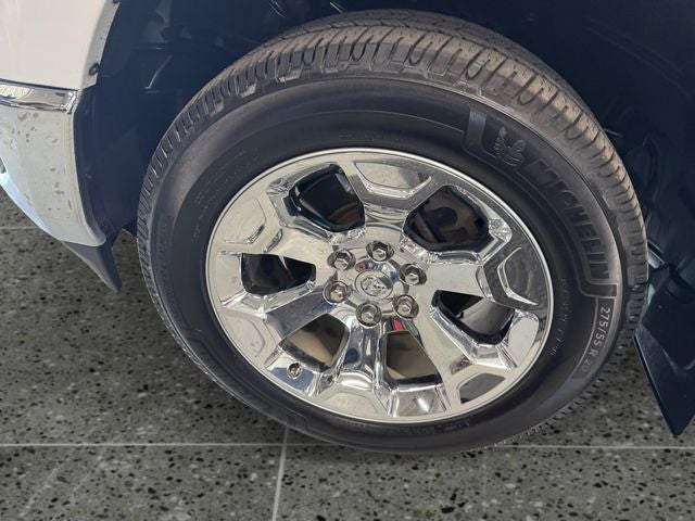2019 RAM 1500 Big Horn/Lone Star 5.7 Liter V8 Hemi Crew Cab 4WD