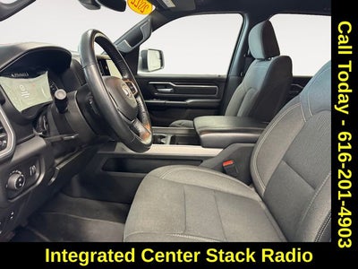 2022 RAM 1500 Big Horn Crew Cab 4x4 5'7' Box