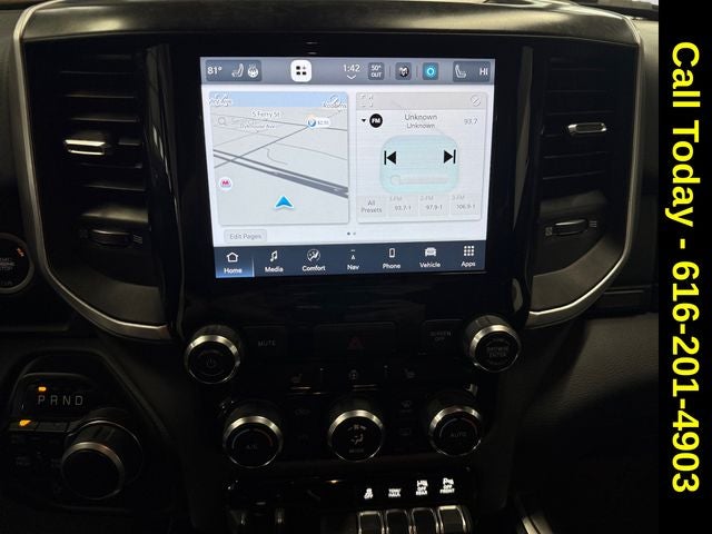 2022 RAM 1500 Big Horn Crew Cab 4x4 5'7' Box