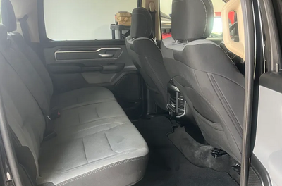 2020 RAM 1500 Big Horn/Lone Star 5.7 liter V8 Hemi Crew Cab 4WD