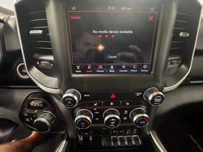 2020 RAM 1500 Big Horn Crew Cab 4x4 5'7' Box
