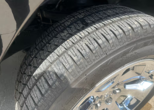 2020 RAM 1500 Big Horn/Lone Star 5.7 liter V8 Hemi Crew Cab 4WD