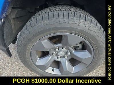 2023 RAM 1500 Big Horn/Lone Star 5.7 Liter V8 Hemi Crew Cab 4WD