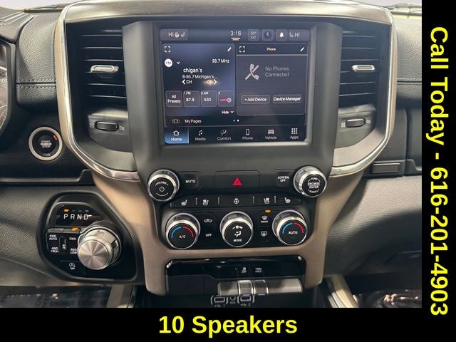 2022 RAM 1500 Laramie Crew Cab 4x4 5'7' Box