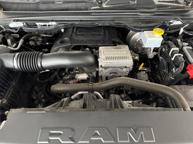 2023 RAM 1500 Laramie 5.7 Liter V8 Hemi Crew Cab 4WD