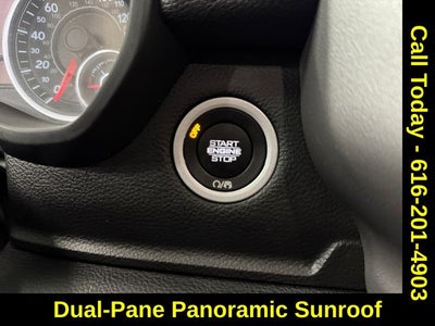 2022 RAM 1500 Laramie Crew Cab 4x4 5'7' Box