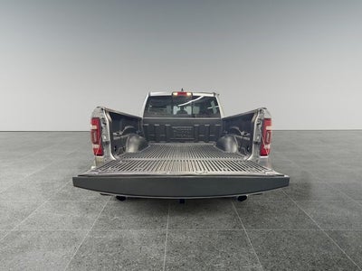 2019 RAM 1500 Laramie Crew Cab 4x4 5'7' Box