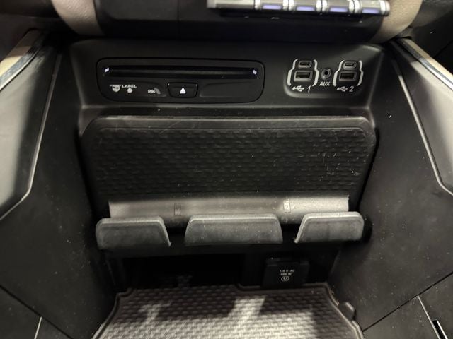 2019 RAM 1500 Laramie Crew Cab 4x4 5'7' Box