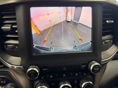 2022 RAM 1500 Laramie Crew Cab 4x4 5'7' Box