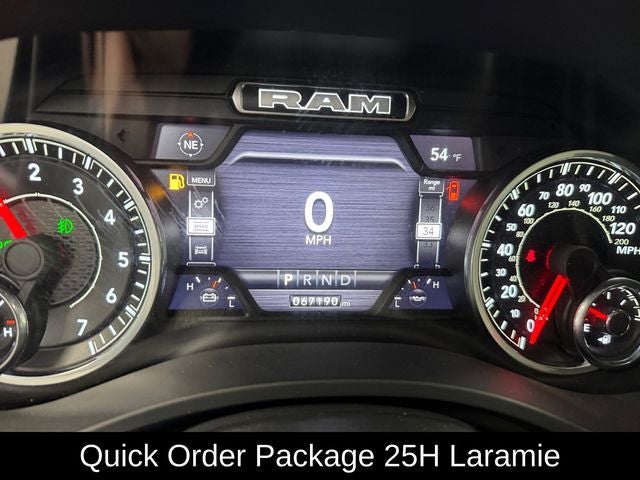 2022 RAM 1500 Laramie Crew Cab 4x4 5'7' Box