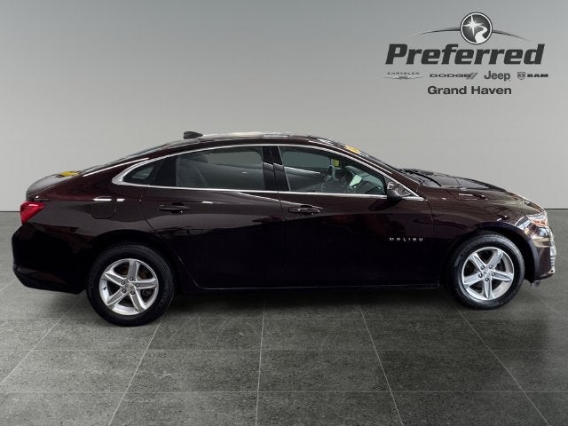 2021 Chevrolet Malibu FWD 1FL