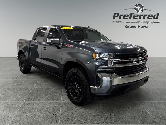 2020 Chevrolet Silverado 1500 4WD Crew Cab Short Bed LT