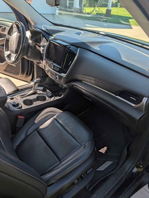 2019 Chevrolet Traverse 3LT 3.6 Liter V6 AWD 3rd Row Seating