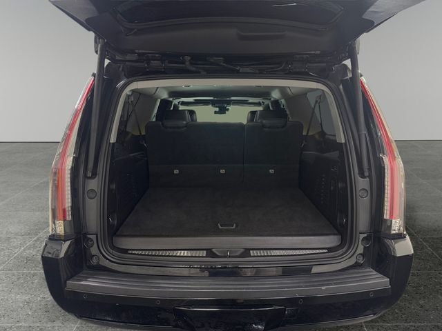 2018 Cadillac Escalade ESV Luxury