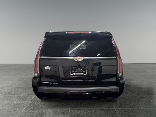 2018 Cadillac Escalade ESV Luxury