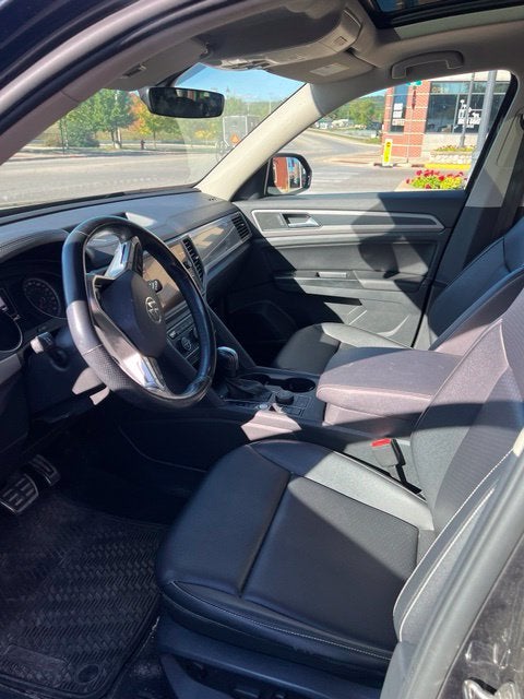 2021 Volkswagen Atlas 3.6L V6 SE w/Technology R-Line 3.6 Liter V6 AWD