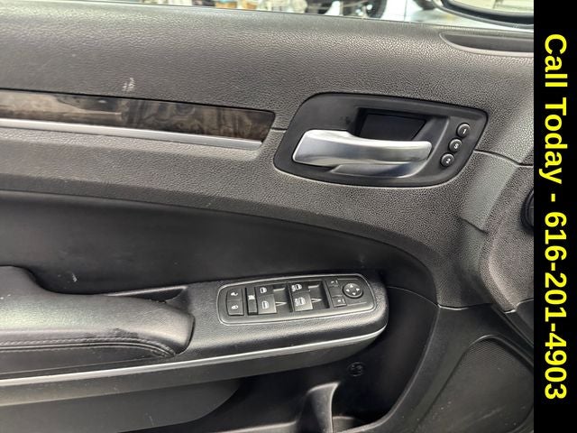 2012 Chrysler 300C AWD