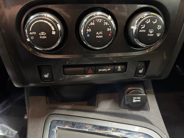 2014 Dodge Challenger SXT Plus