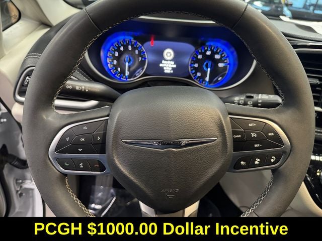 2024 Chrysler Pacifica Touring L AWD