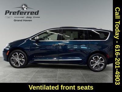2022 Chrysler Pacifica Pinnacle AWD